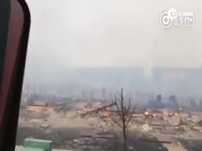 加拿大林火后的小镇如人间地狱 汽车被烧剩空壳