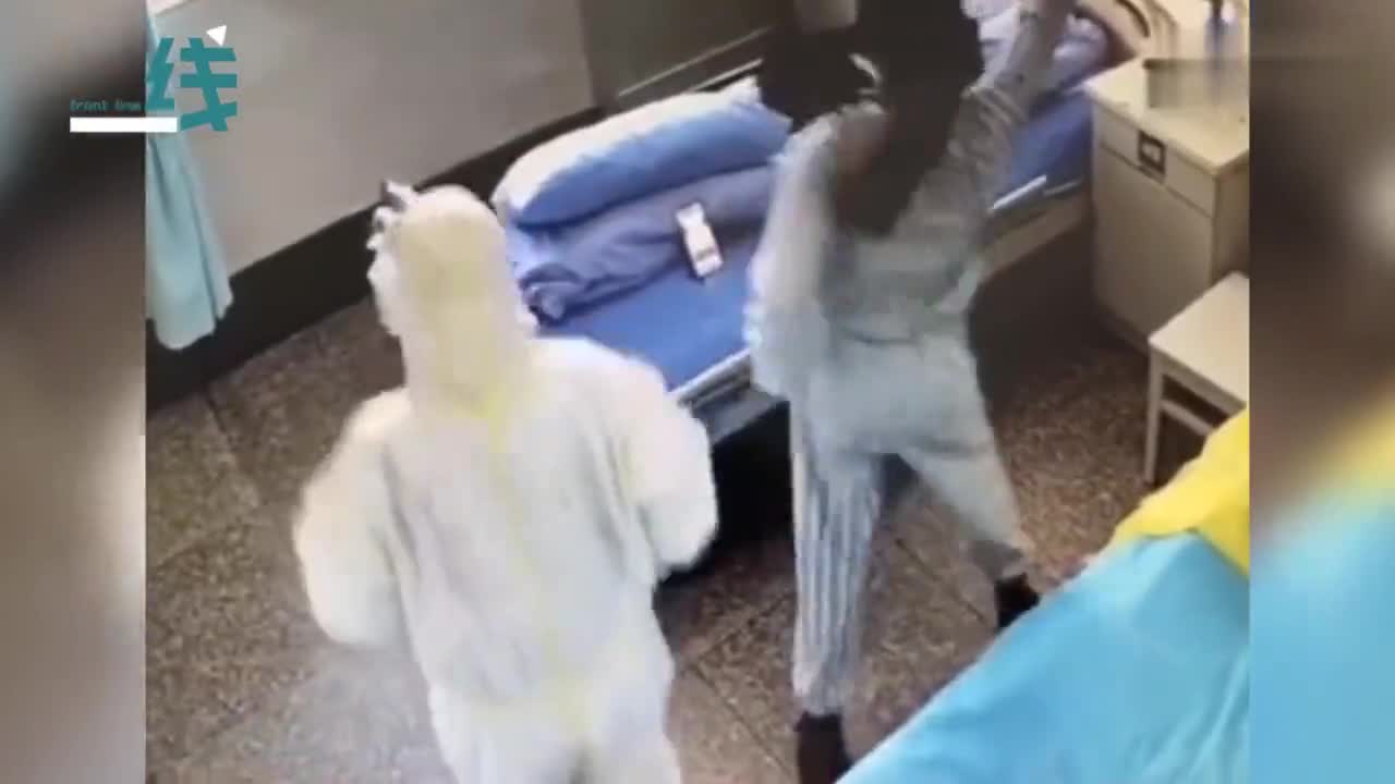 视频-可爱！病人跳舞拍视频 医护人员“被迫营业”