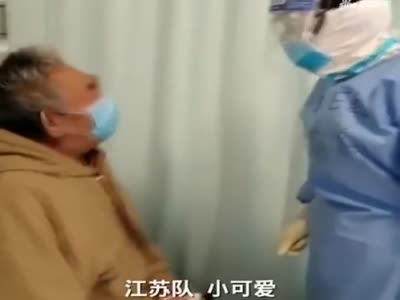 视频-“江苏队，小可爱！”患者爷爷和医护人员的对话超甜