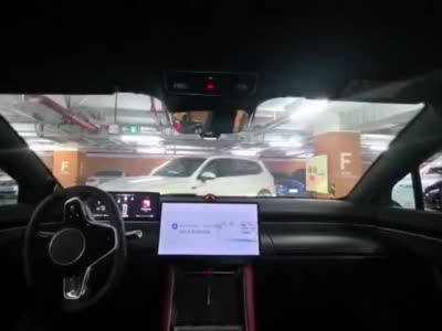视频|华为首次曝光无人代客泊车视频 可在无人驾驶状态下自动泊车、自动接驾