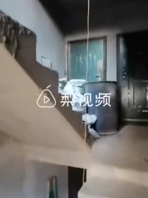 楼盘烂尾没水没电没暖气 哈尔滨居民自装锅炉过冬